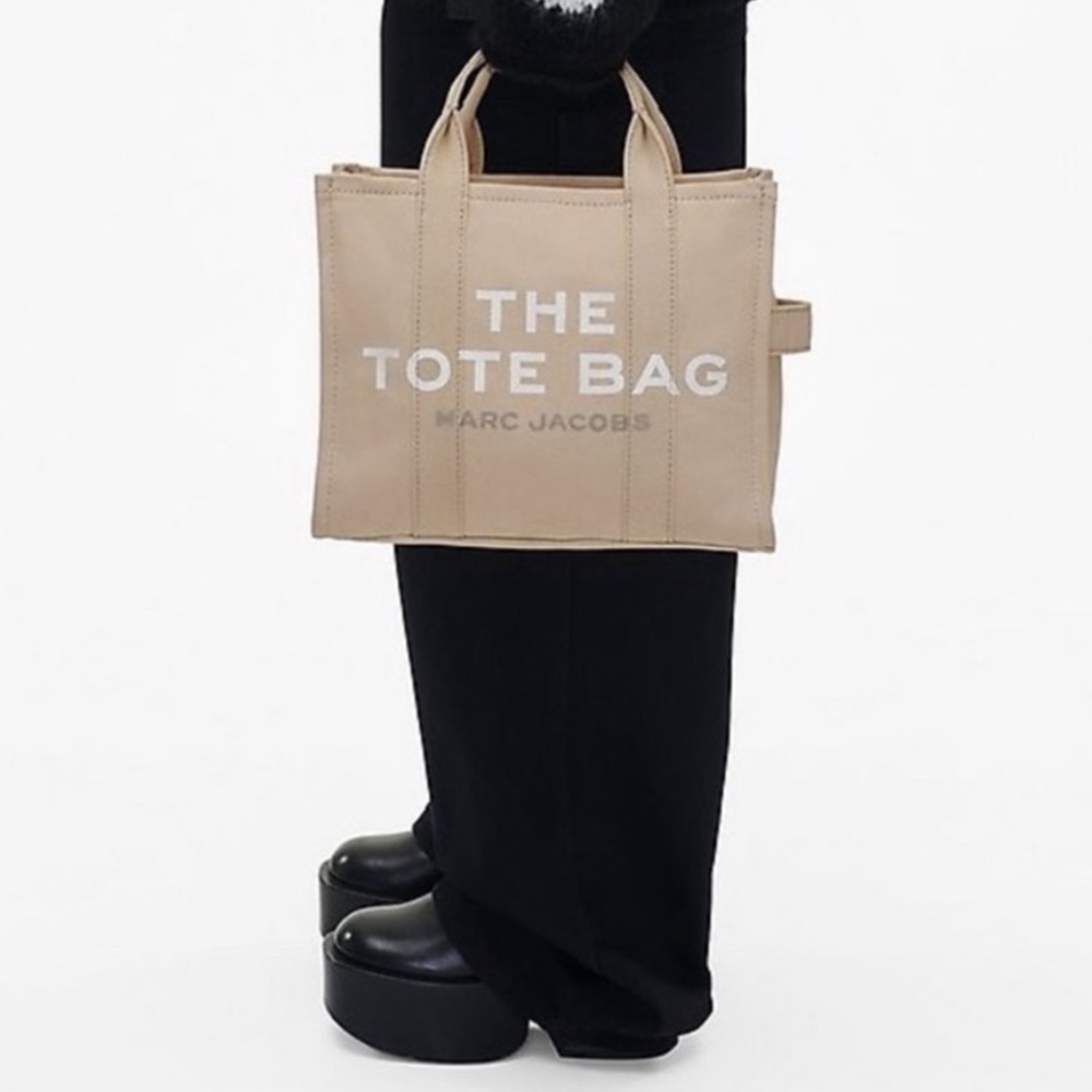 Marc Jacobs The Tote Bag Canvas Medium Beige